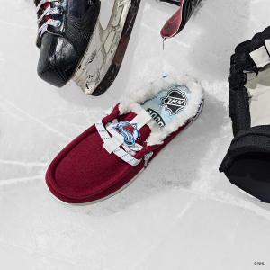 nhl® colorado avalanche® wally slip burgundy/blue