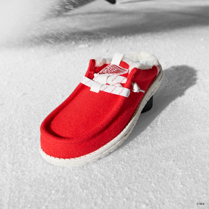 nhl® detroit red wings® wally slip varsity red/white